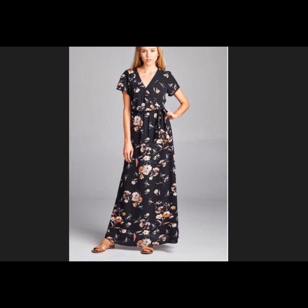 TIE WAIST BLACK CAP SLEEVE FLORAL MAXI DRESS